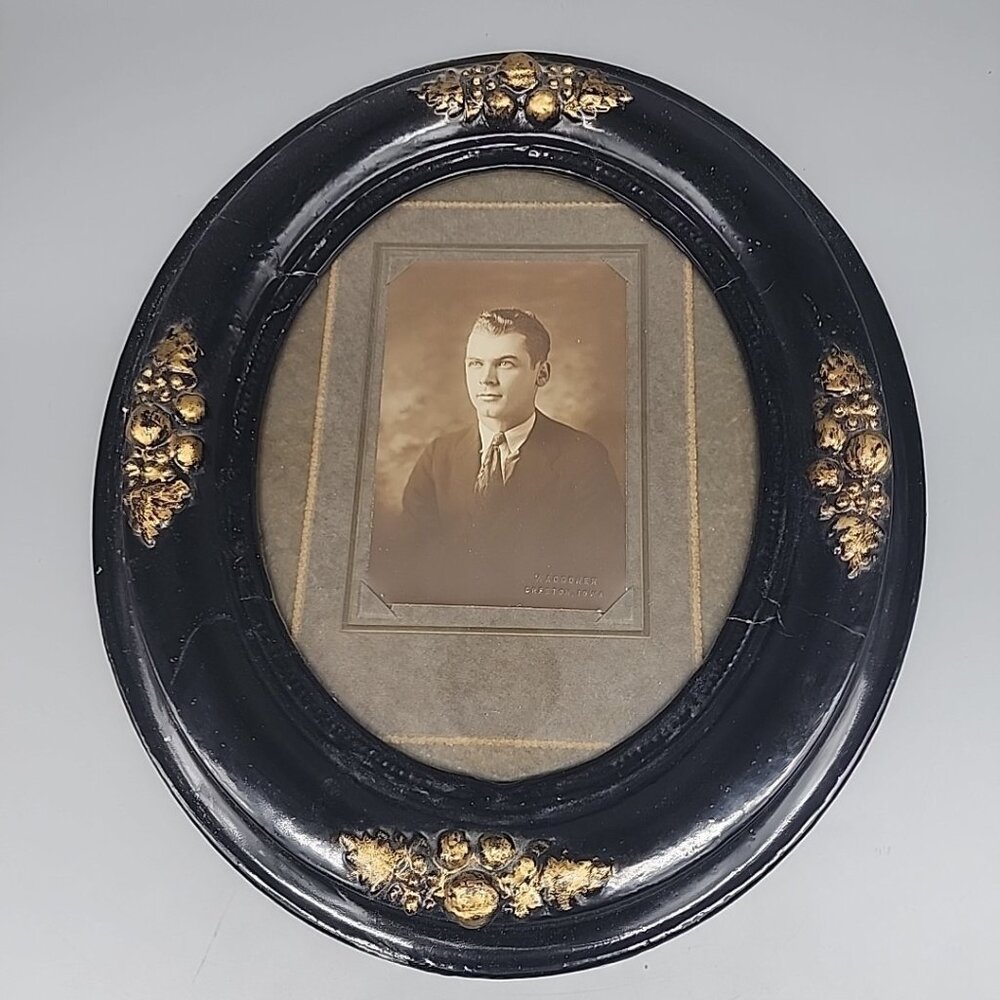 Vintage 1920s Male Portrait Oval Black Wood Framed 14x12 Gold Leaf Cheston, Iowa